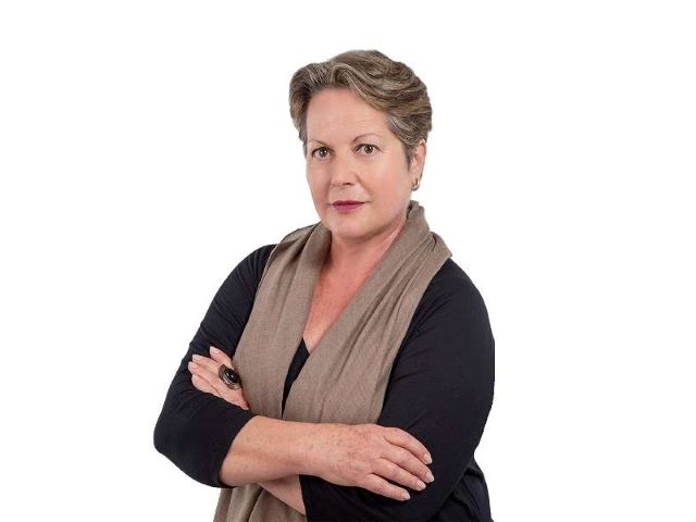 Vera Oliveira